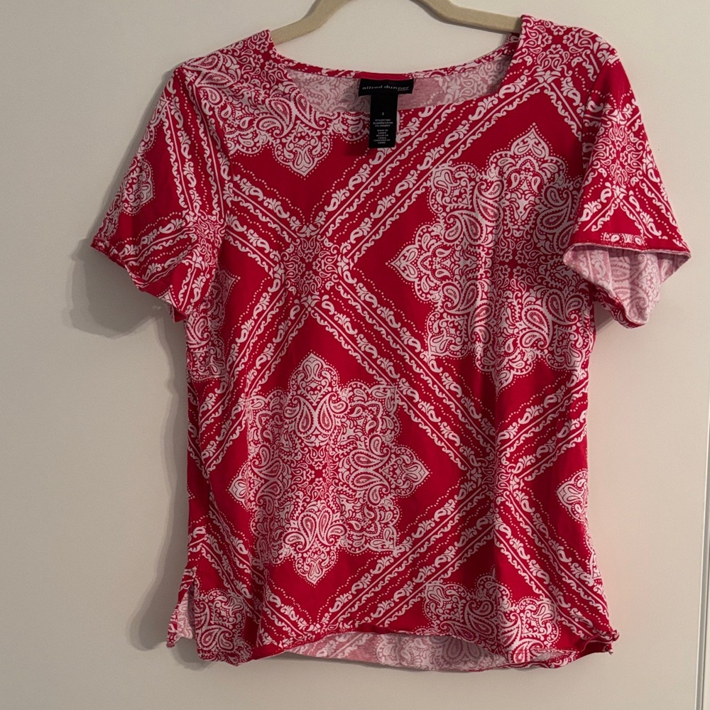 Alfred Dunner Red & White Paisley Short Sleeve Top size S